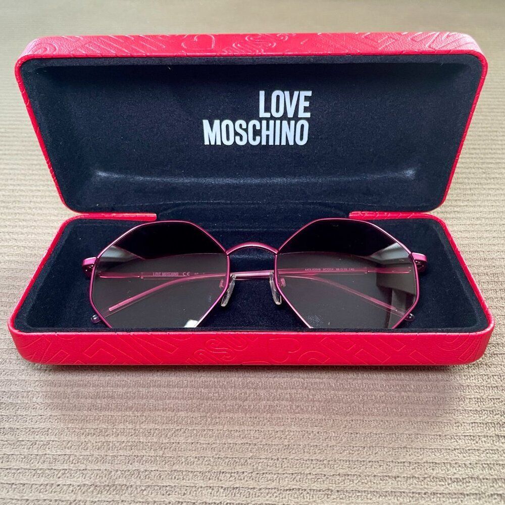 LOVE MOSCHINO Octagon Sunglasses